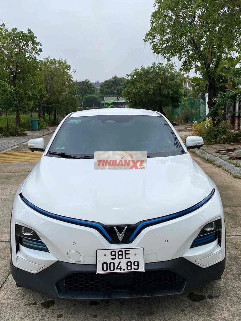 Vinfast VF6 eco 2024 trả góp 180tr nhận xe