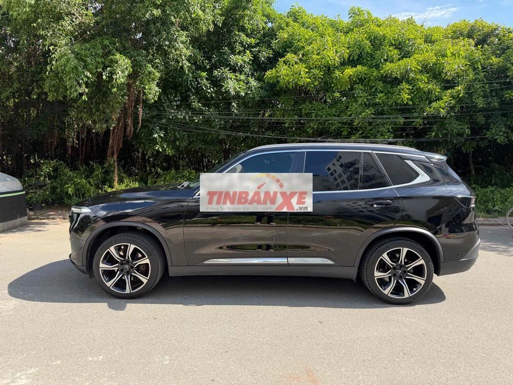 VinFast Lux SA 2.0 Premium 2019 Đen