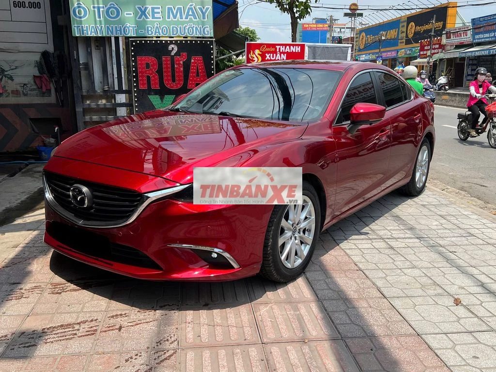 Mazda 6 model 2020 màu đỏ, máy 2.0 siêu êm