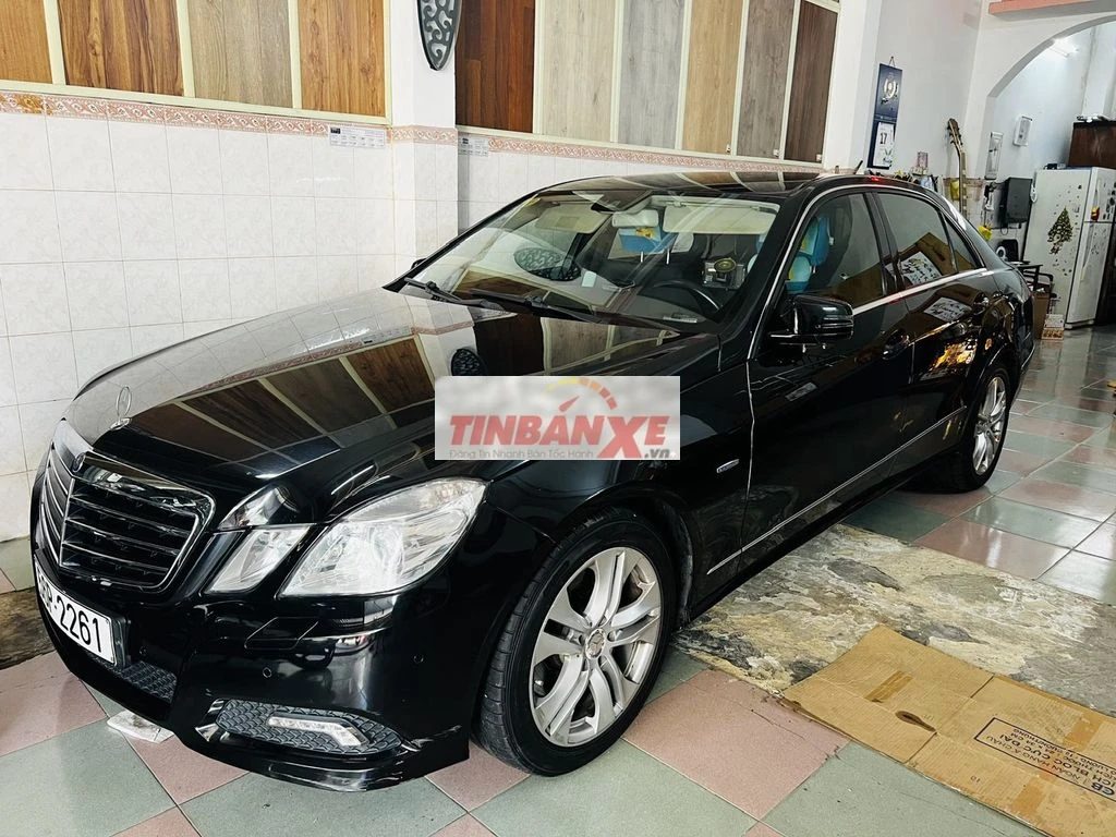 Mercedes-Benz E250 2010 Đen 66,000 km