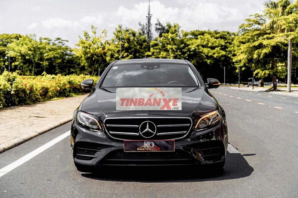 Mercedes E300 AMG 2019 Đen/ nt nâu 32000 mls đẹp