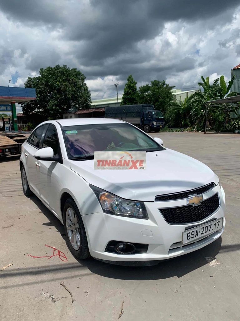 Chevrolet Cruze 2015 1.6MT Số sàn Trắng 90000 km