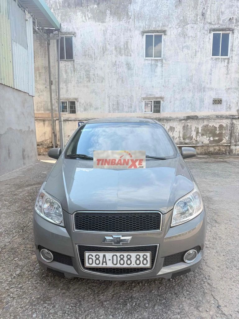 Chevrolet Aveo 2018 Số sàn Xám 5 chỗ