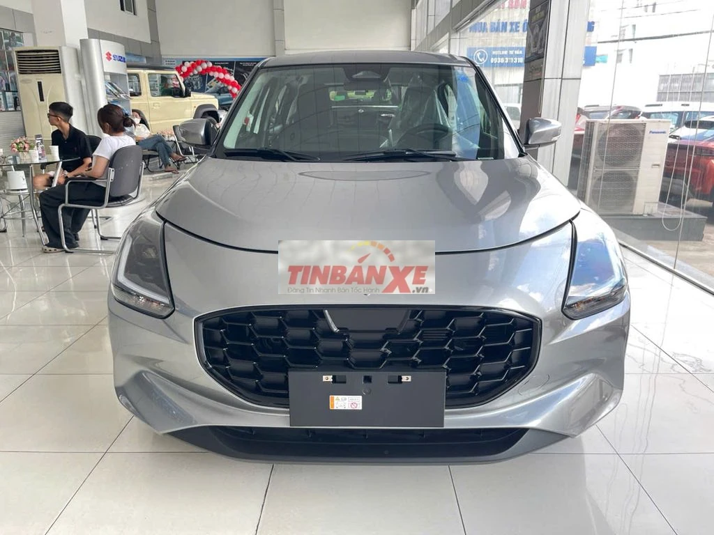 Suzuki Swift Hybrid 2026 Bạc giao ngay chỉ 190 tr