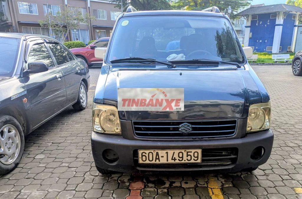 Suzuki Wagon R+ Xanh Gia đình nhỏ