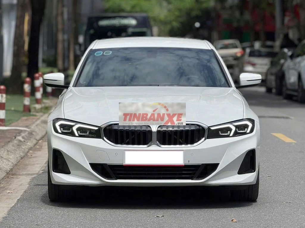 BMW 320i Sportline 2024 Trắng/Kem 17000 km
