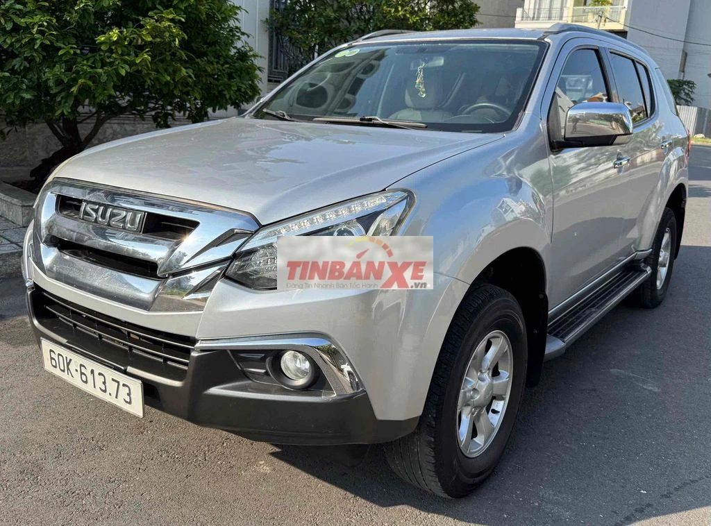 Isuzu mux b7 1.9 turbo 2021 bạc