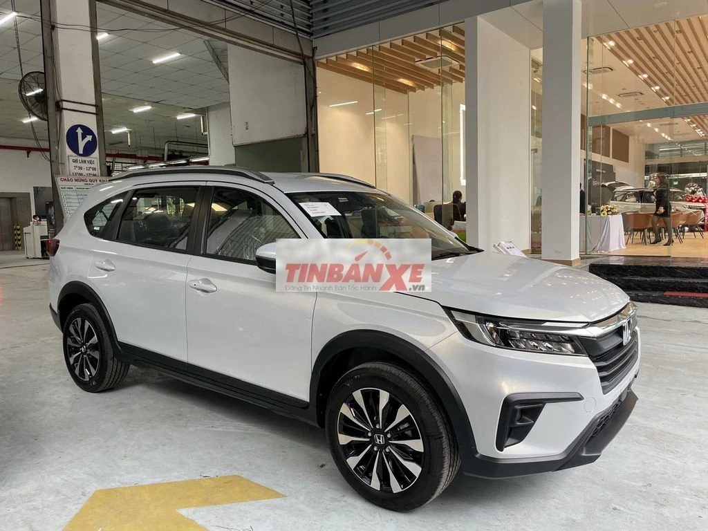 Honda BRV G Trắng 7 chỗ