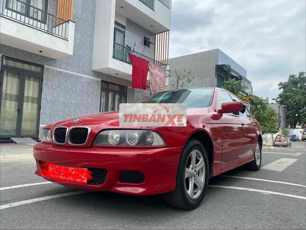 BMW 525i Đỏ 5 chỗ Sang trọng