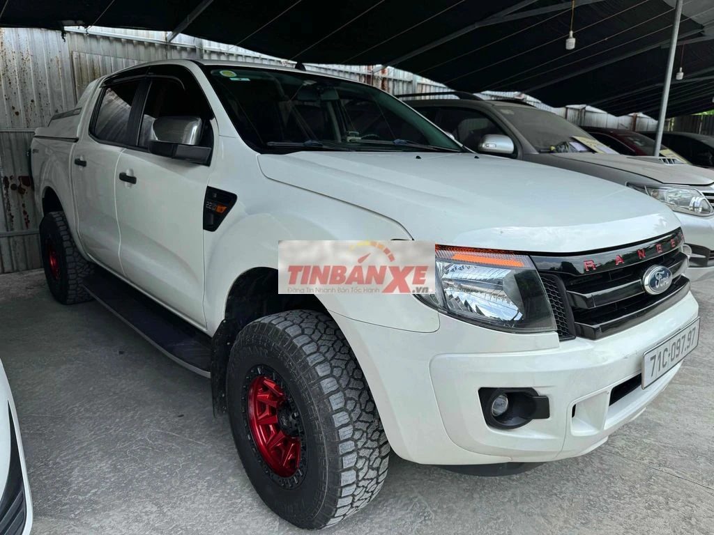 Ford Ranger 2014 XLS Trắng 139193 km
