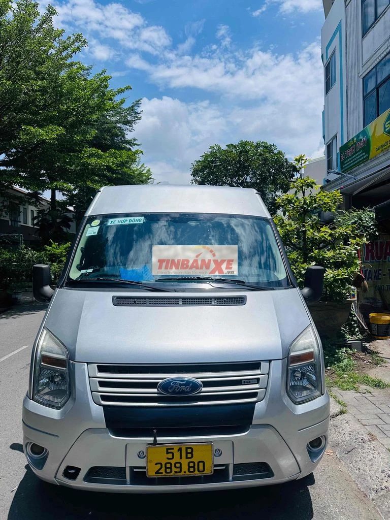 Ford Transit 2019 16 chỗ Bạc