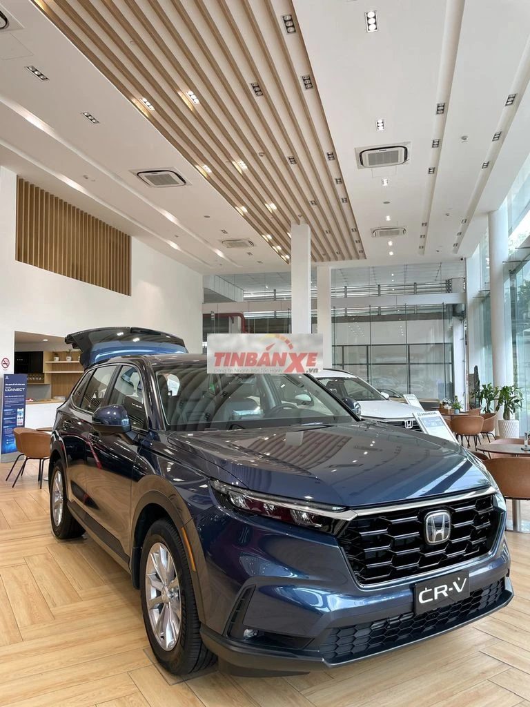 Honda CR-V G ưu đãi 50% tb,tặng pkien cao cấp