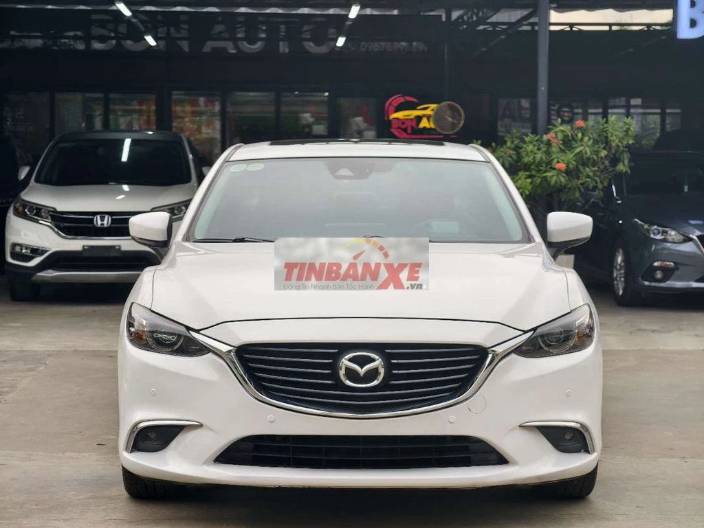Mazda 6 2.0 Premium 2019 Trắng Ngọc Trai