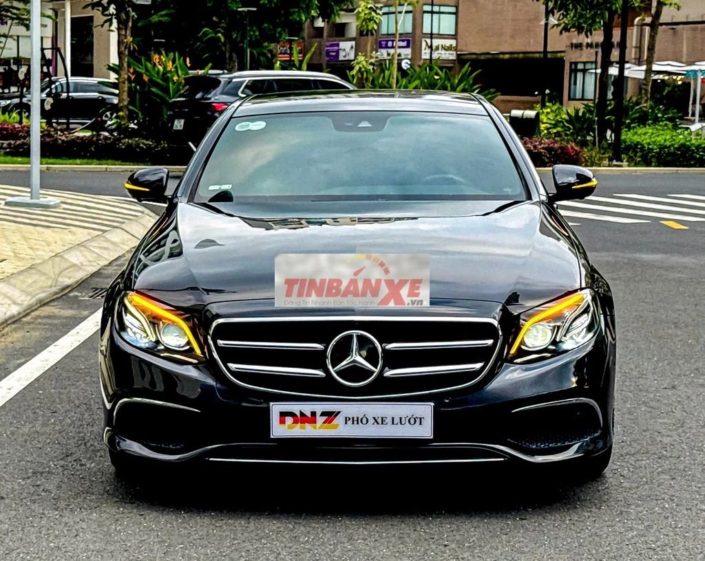Mercedes-Benz E200 Sport 2020 Full option Đen