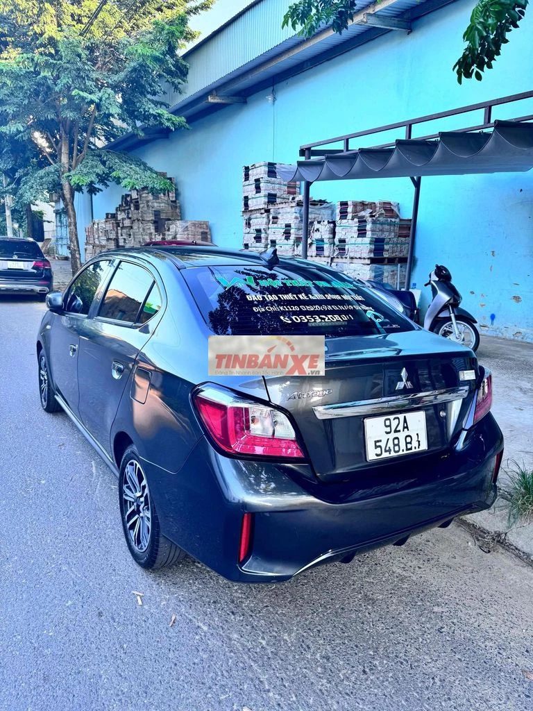 Mitsubishi Attrage 2024 Số sàn 45000 km Xám đen