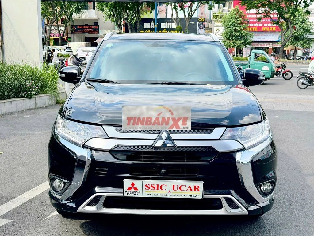 Mitsubishi Outlander CVT 2023 50.272 km