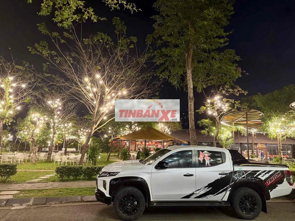 Mitsubishi Triton Athele 4x2 2022 Trắng 42.000 km