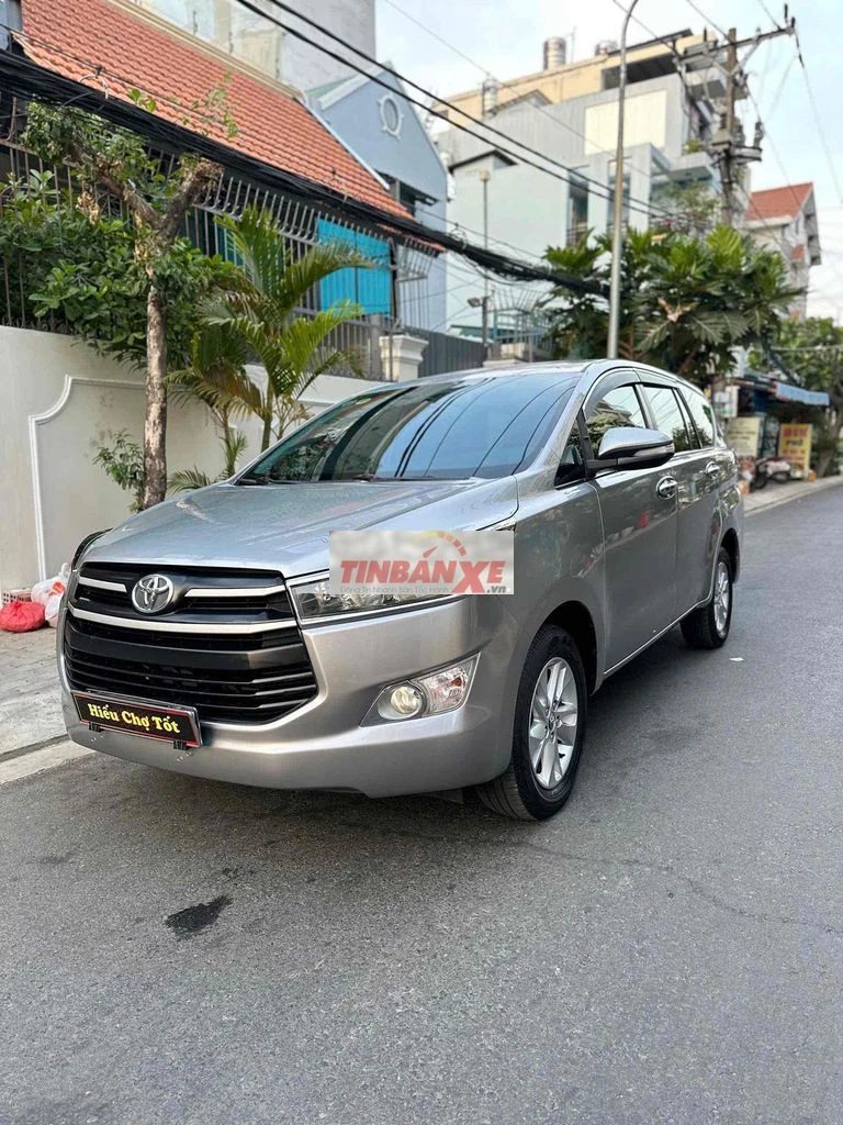 Toyota Innova 2016 form mới 2017 2.0E