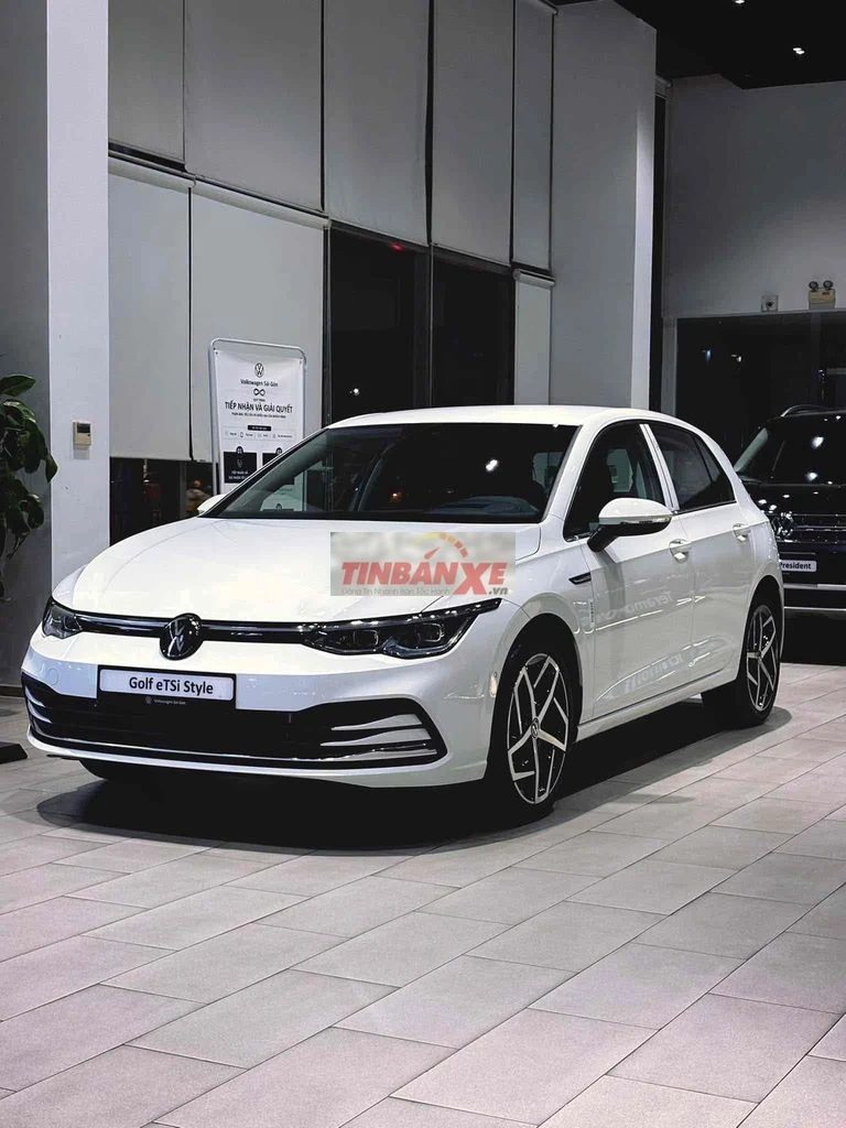 Volkswagen golf - xe nhập đức trả trước chỉ 68 tr