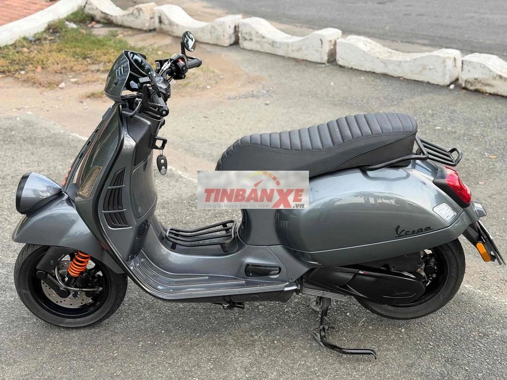 Piaggio Vespa GTV 300 HPE TFT 2023 Xám