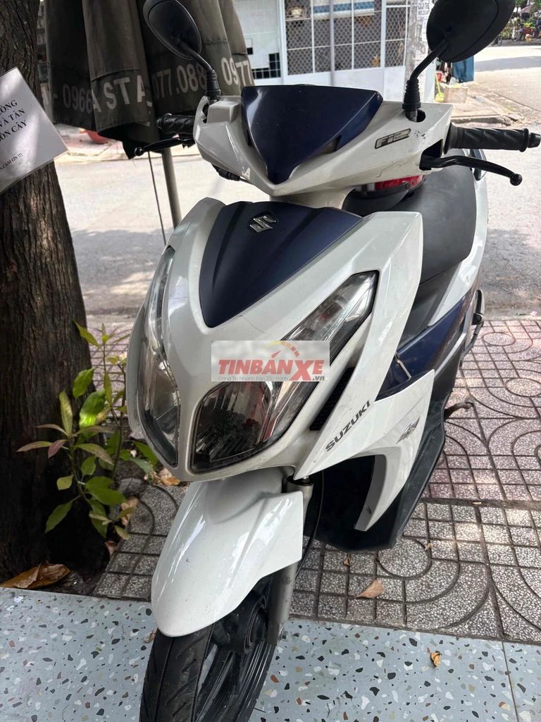 Suzuki Impulse FI 2016 Trắng xanh