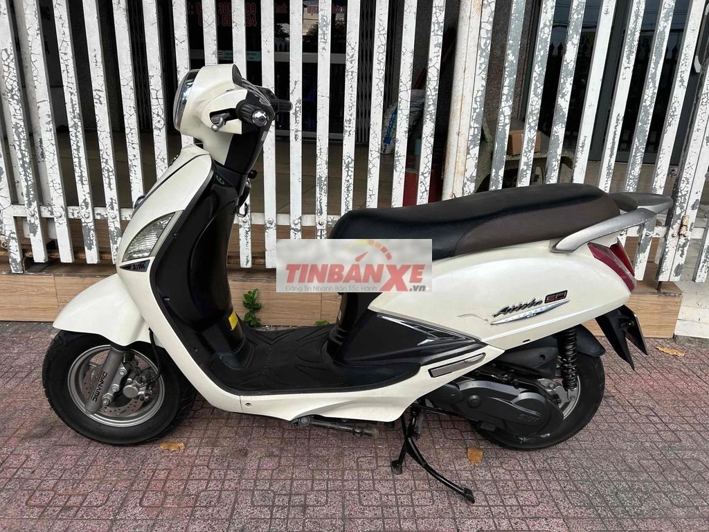 Sym Attila Alizabeth EFI 2014 tồn kho odo 3.700km