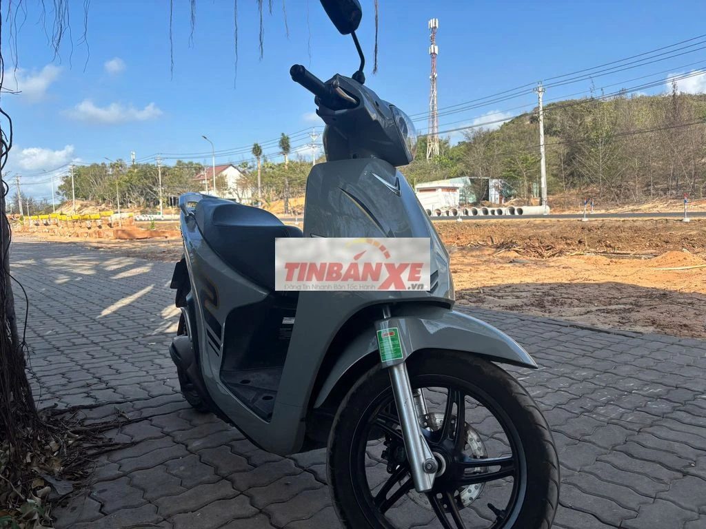 VinFast Feliz Neo 8000 km Xanh rêu Điện