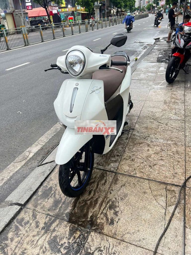 Yamaha Janus 2021 Trắng Smartkey