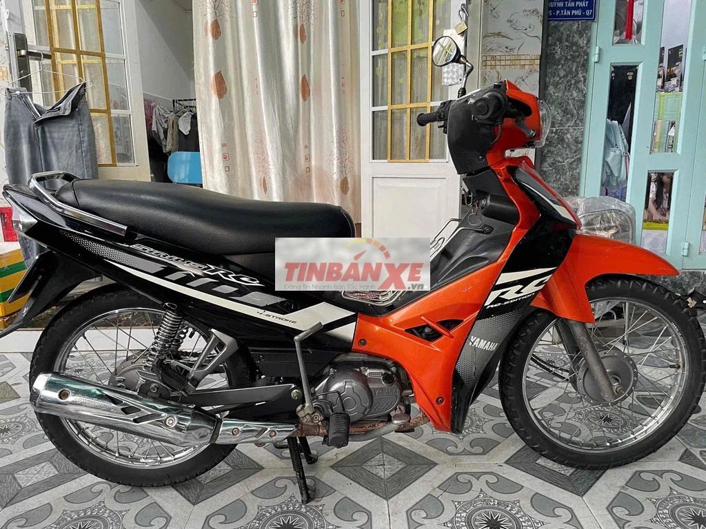 Yamaha Sirius RC 2012 Cam đen Số sàn