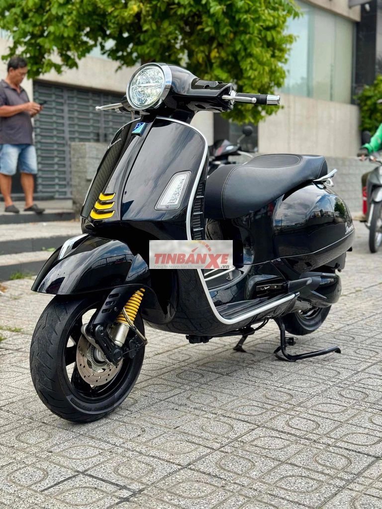 Piaggio GTS SuperTech 300 HPE 2020 Đen