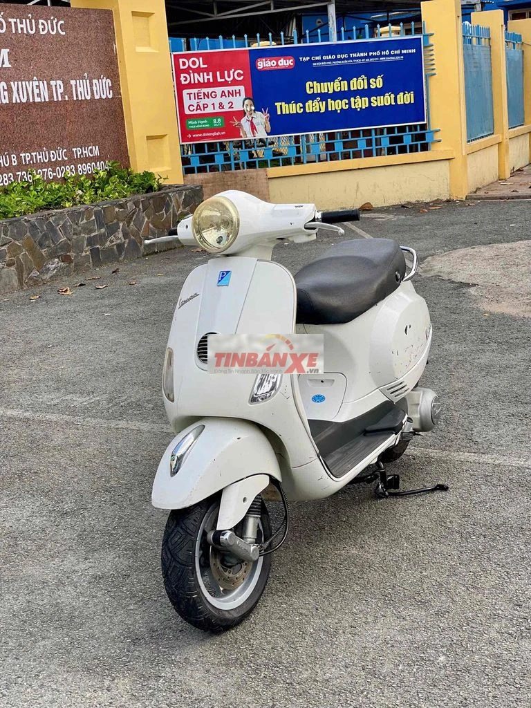 Piaggio Vespa LX 125cc ie 2011 Trắng