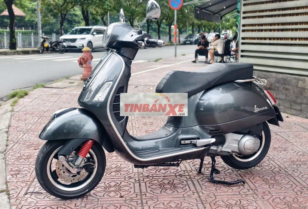 Piaggio Vespa GTS 300 2018 zin 100%
