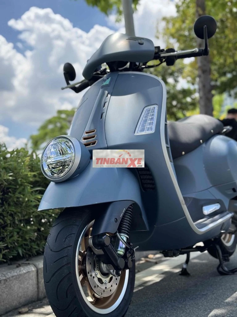 Piaggio Vespa GTV 300 Officina 8