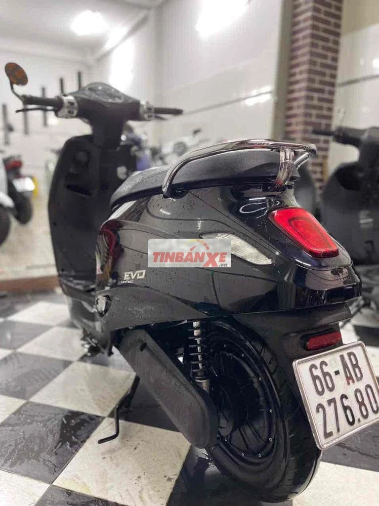 Xe máy điện VinFast Evo Max Đen 1000 Km