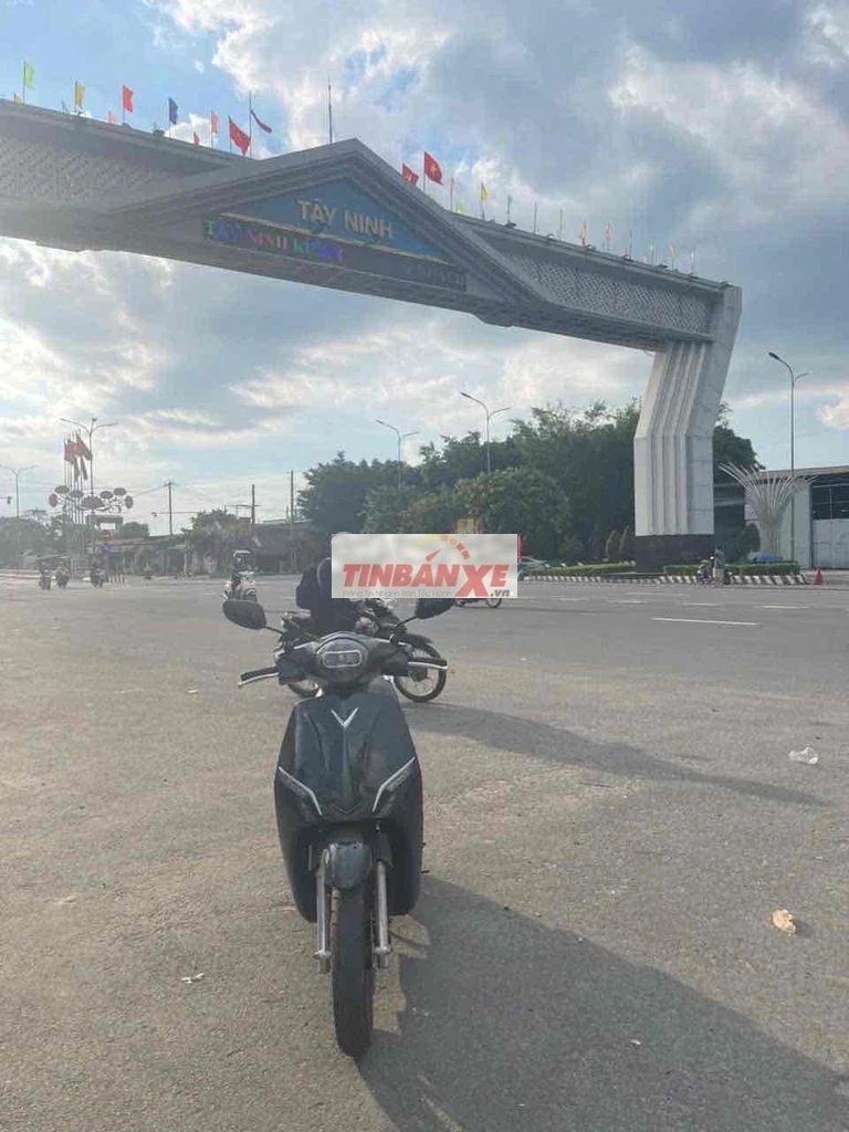 Xe máy điện VinFast FELIZ 2025 Đen 2.000km