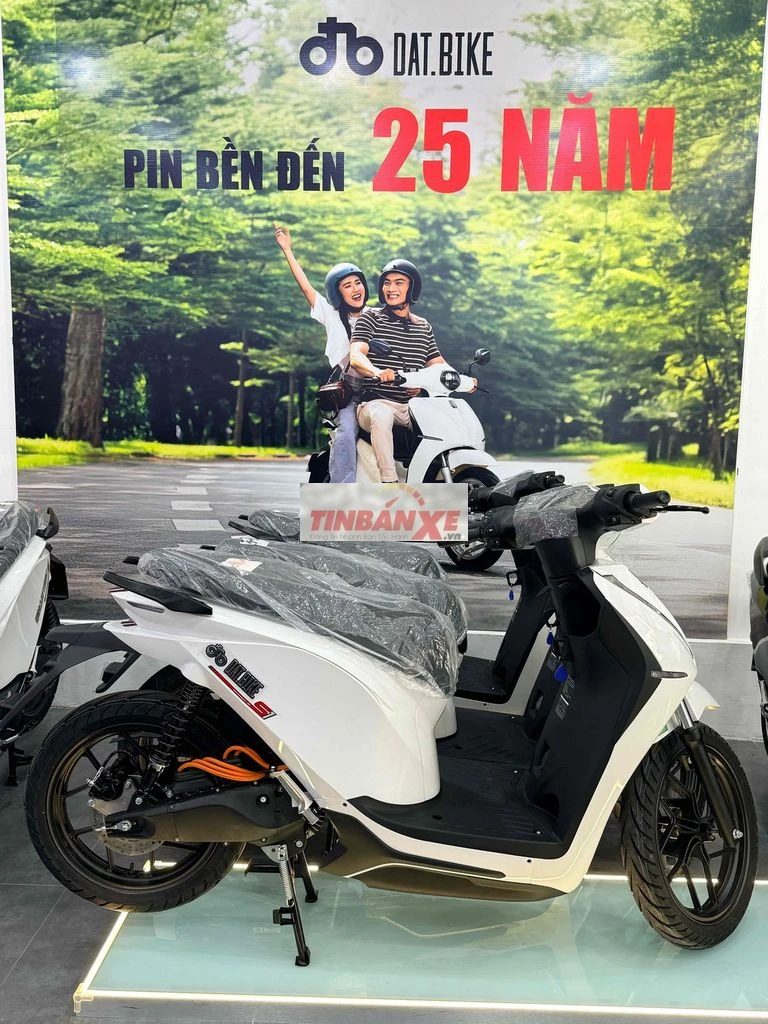Xe máy điện DAT.BIKE QuantumS1 Trắng, Đen, Xám Mới