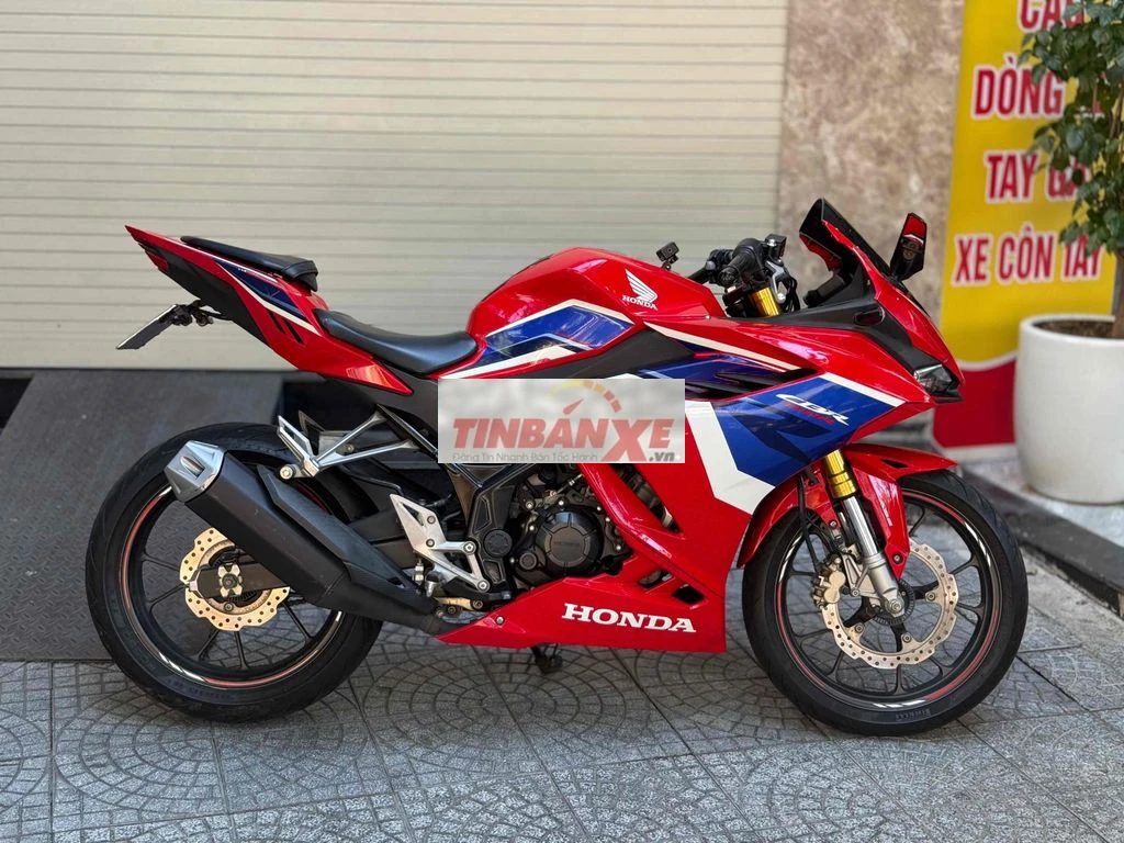 Honda CBR150R ABS 12.000km Chuẩn Zin