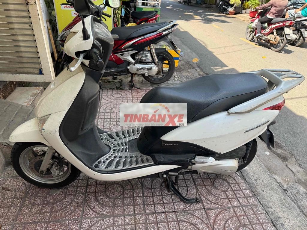 Honda SCR 2007 màu Trắng