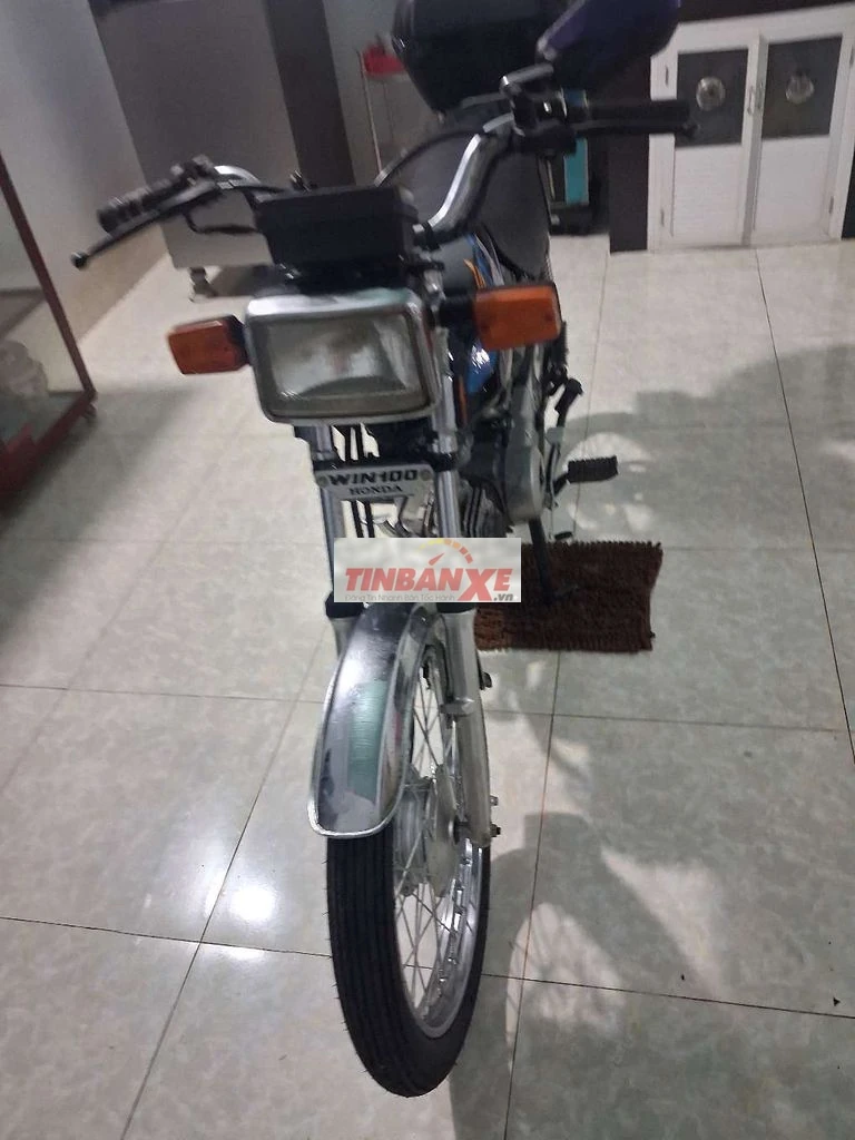 Honda Win 100c màu Đen