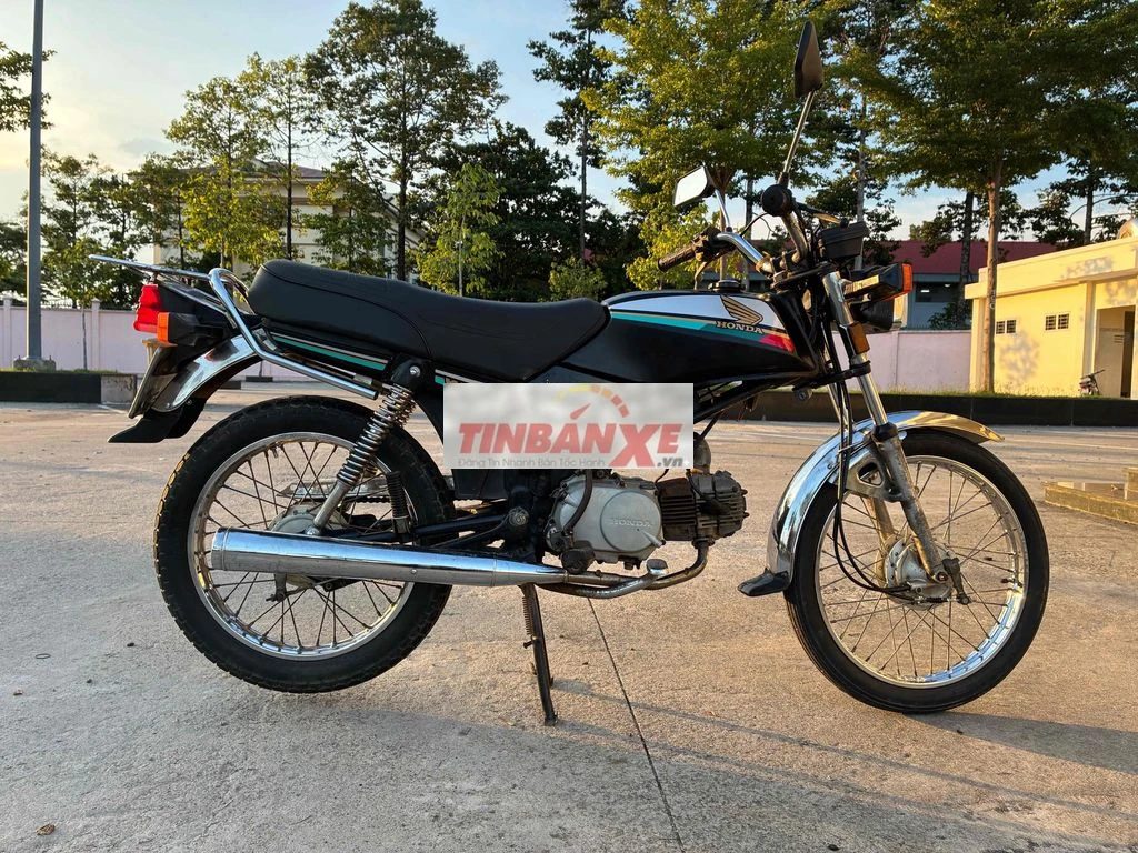 Honda Win 100 côn tay Đen Indonesia