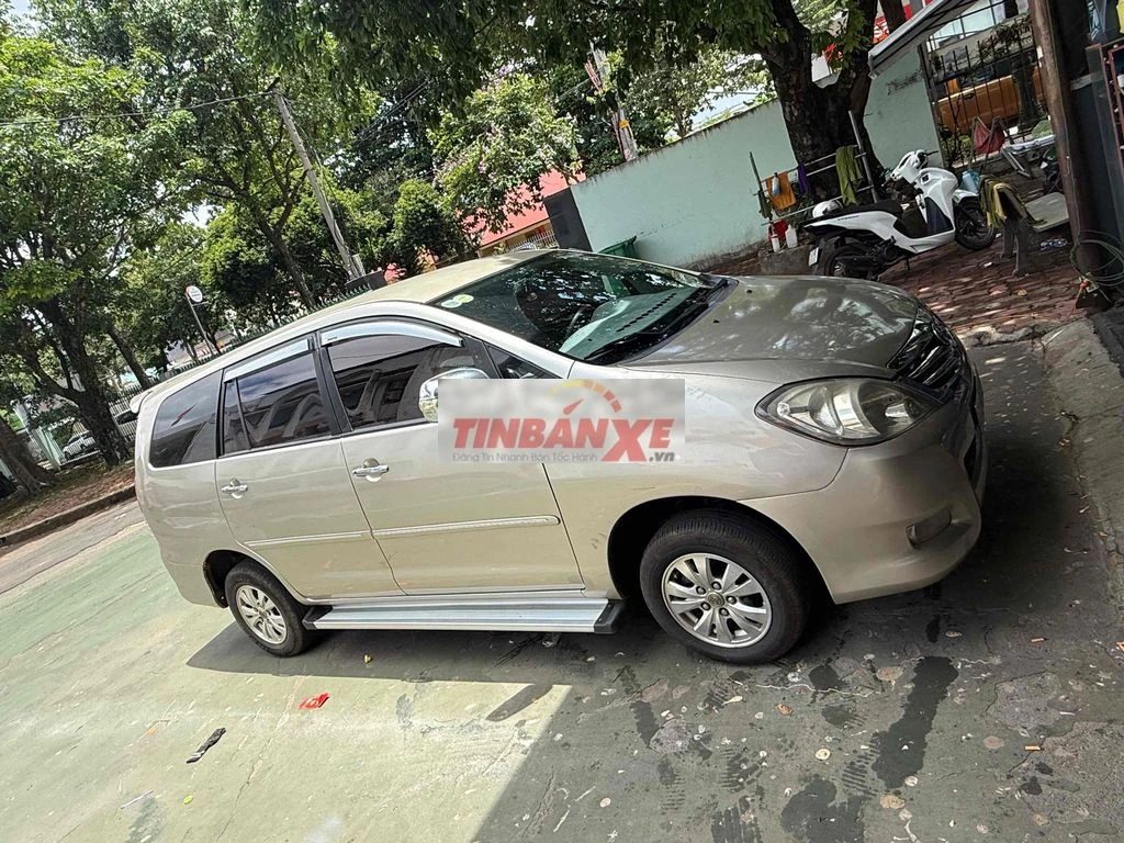 Toyota Innova 2009 Full G Vàng cát