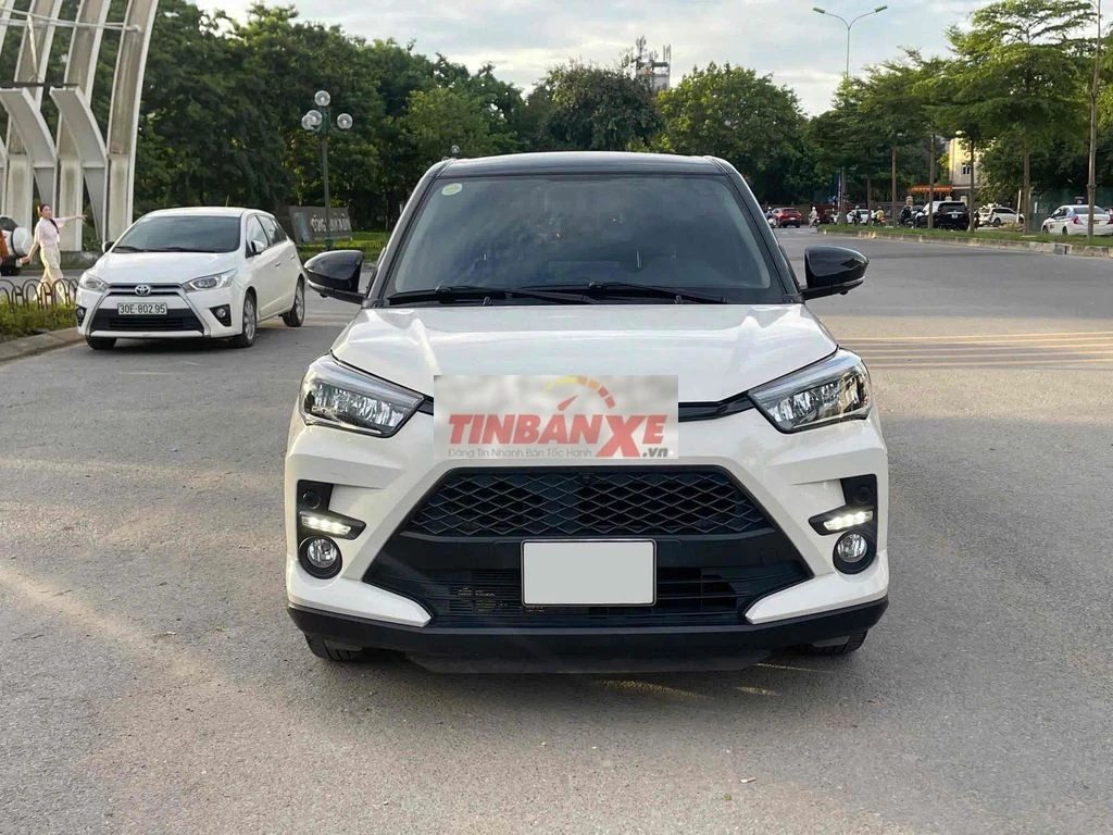 Toyota Raize 2023 Trắng 40000 km Nhập khẩu