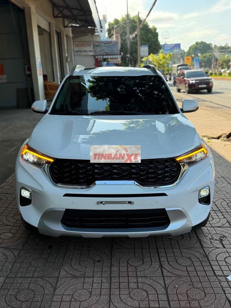 KIA SONET PREMIUM 2022 Trắng 5 chỗ gầm cao rất đep