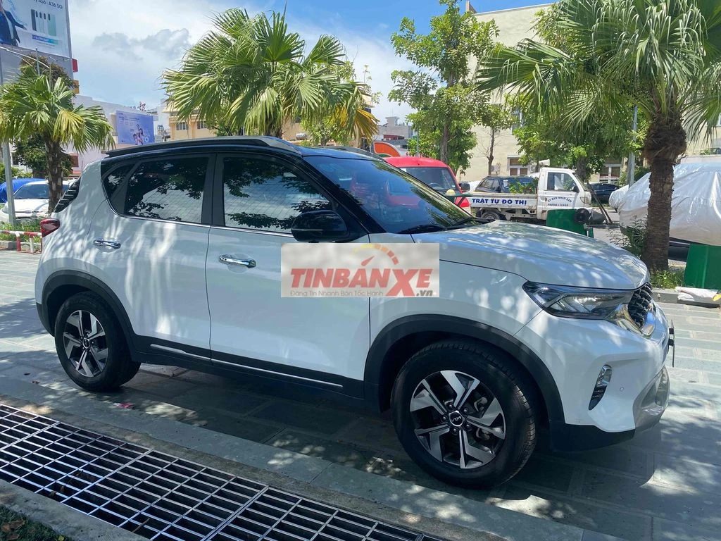 Kia Sonet 2022 Premium 30000 km Trắng