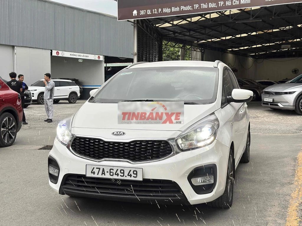 7 chổ 2.0số sàn Kia Rondo 2022 xe gia đình đi lướt