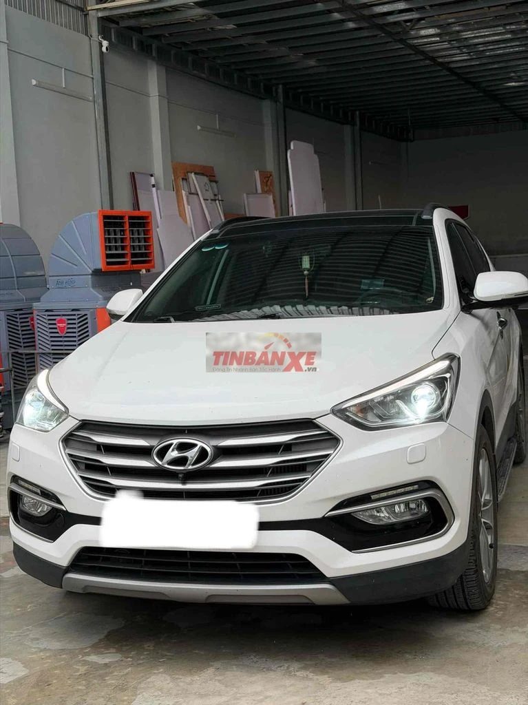Hyundai Santafe Cao Cấp 2 cầu Trắng 80.000 km