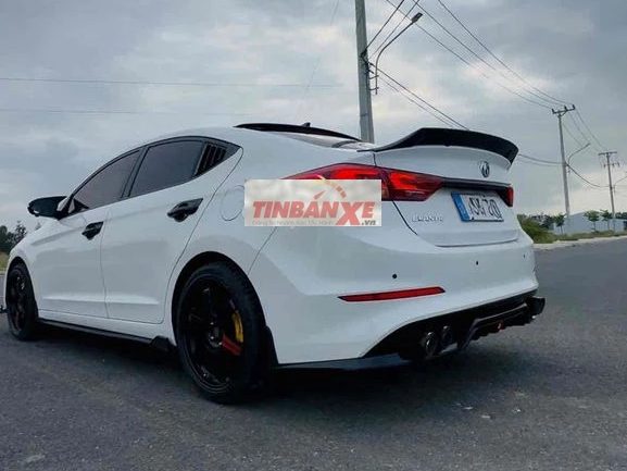 Hyundai Elantra 2018 Trắng 1.6 AT GLS