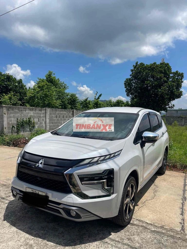 Mitsubishi Xpander Premium 7 chỗ Trắng