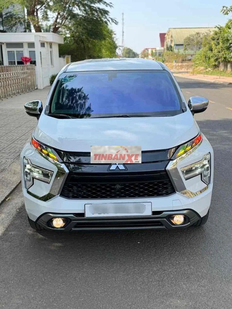 Mitsubishi Xpander Premium 2023 Trắng Tự động