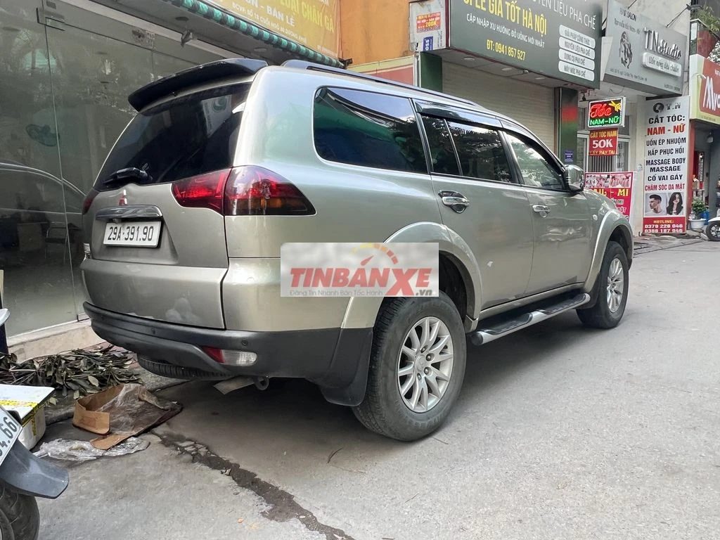 Mitsubishi Pajero Sport 2011